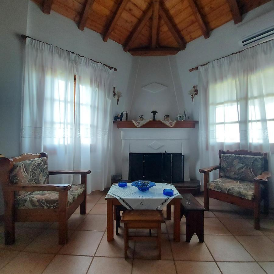 Villa Amfithea Moni Evaggelistrias Exterior foto