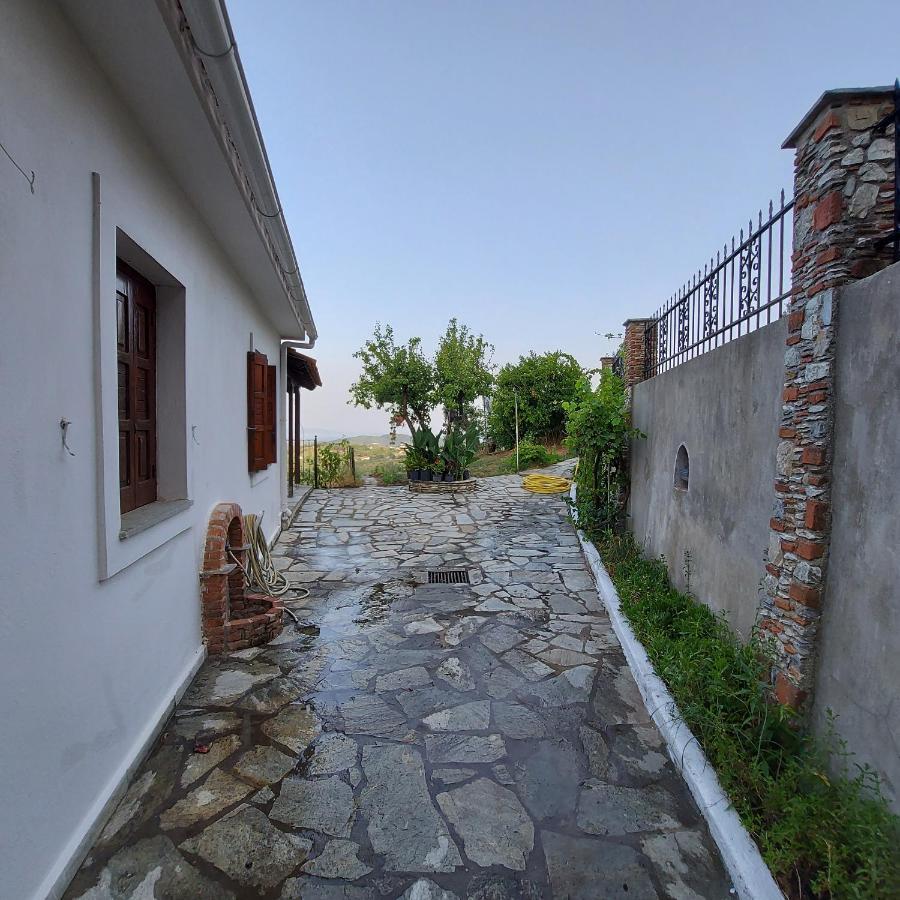 Villa Amfithea Moni Evaggelistrias Exterior foto